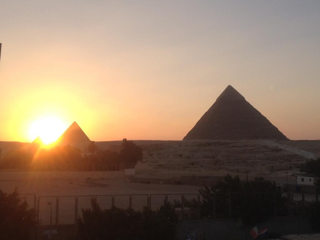 Pyramids Loft Homestay Kafret el-Gabal Buitenkant foto